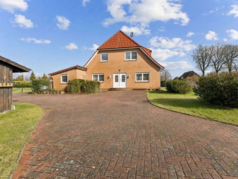 Thumbnail-Haus zum Kaufen in Brietlingen 499.000,00 € 270 m²