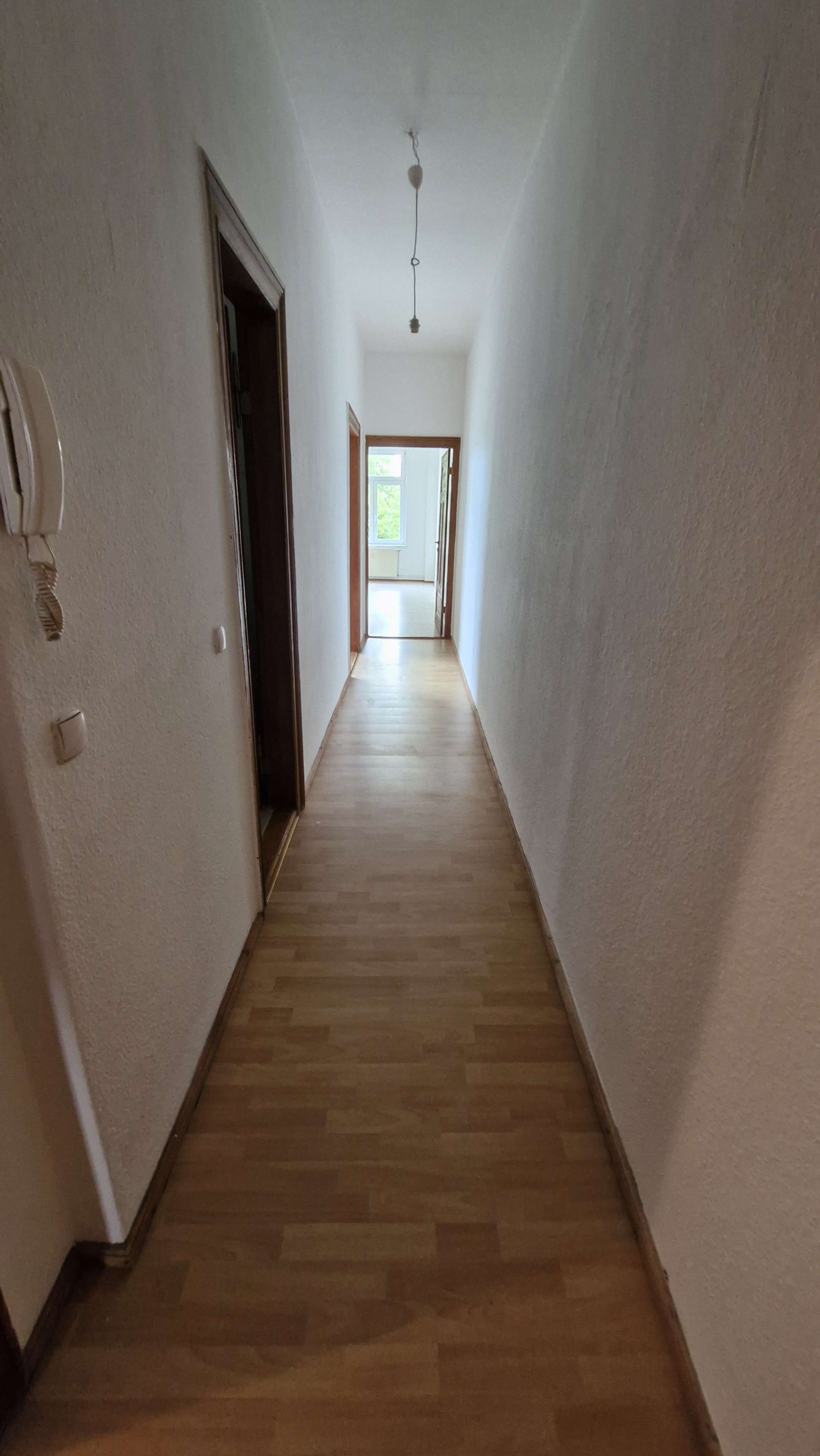 Thumbnail-Wohnung zum Mieten in Magdeburg 325,00 € 43 m²