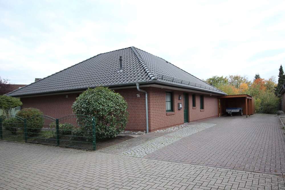 Thumbnail-Haus zum Mieten in Rotenburg 1.450,00 € 121 m²