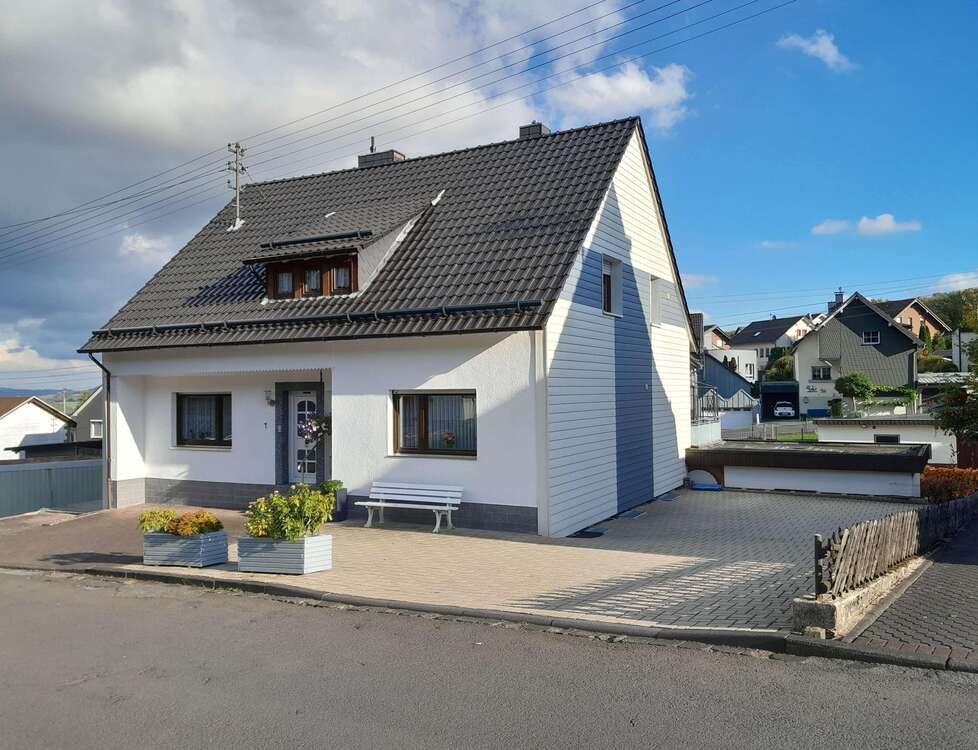 Thumbnail-Haus zum Kaufen in Burbach 279.000,00 € 202 m²