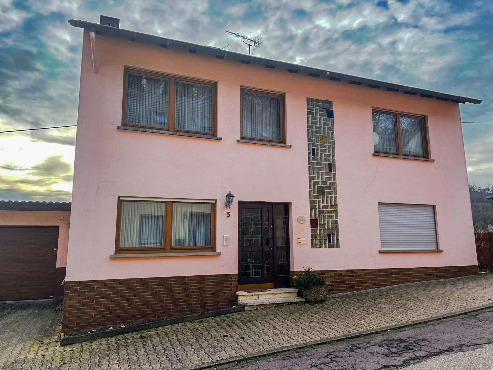 Thumbnail-Haus zum Kaufen in Mannebach 338.500,00 € 182 m²