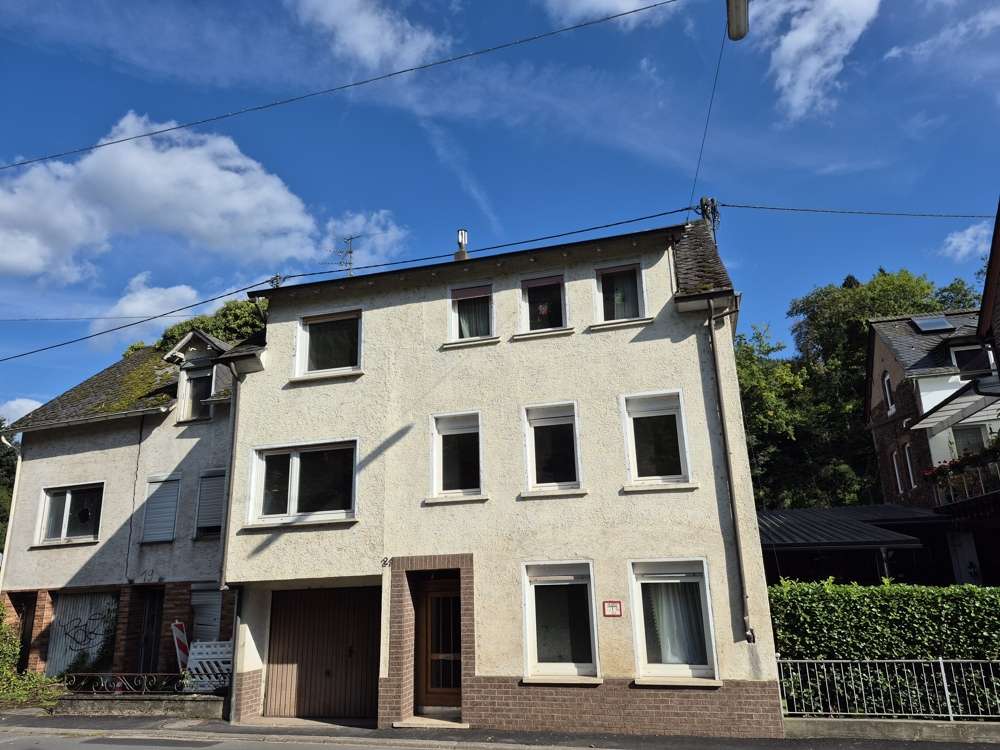 Thumbnail-Haus zum Kaufen in Traben-Trarbach 60.000,00 € 136 m²