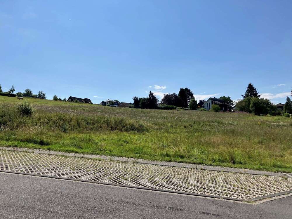 Thumbnail-Grundstück zu verkaufen in Neunkirchen 63.630,00 € 707 m²