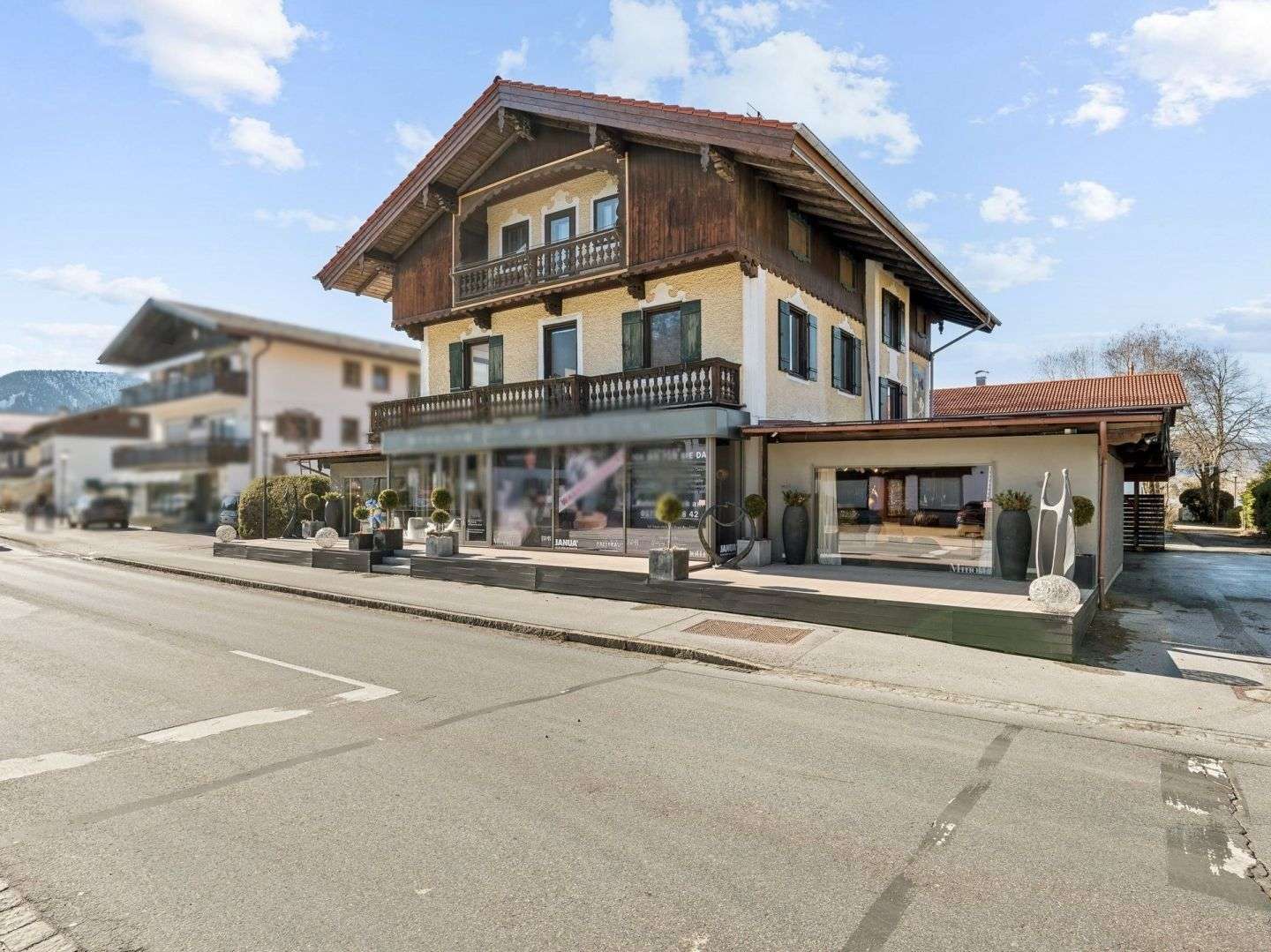Thumbnail-Haus zum Kaufen in Tegernsee 1.250.000,00 € 318.67 m²