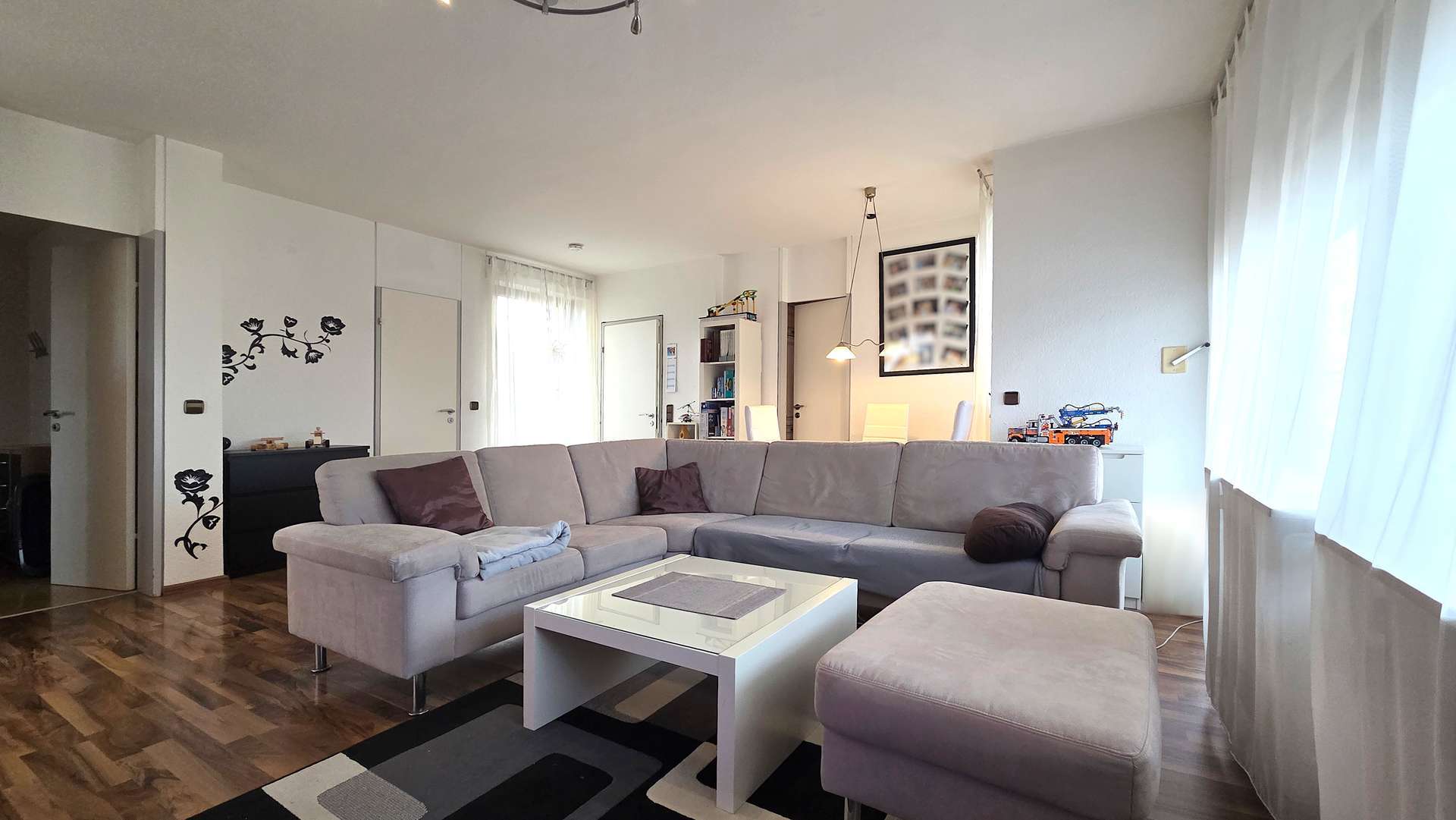 Thumbnail-Wohnung zum Kaufen in Remseck- Ortsteil Hochberg 246.000,00 € 64 m²