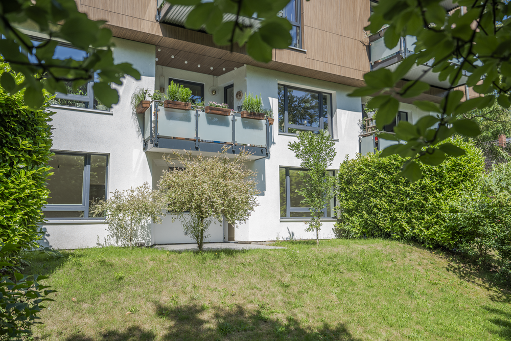 Thumbnail-Wohnung zum Kaufen in Hamburg 360.000,00 € 54.97 m²