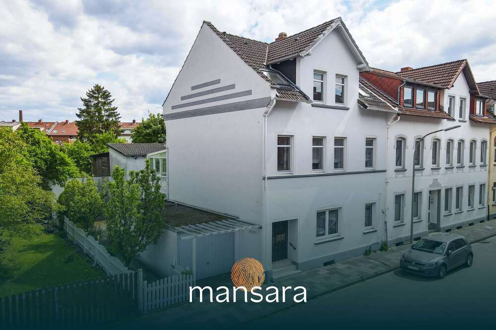 Thumbnail-Haus zum Kaufen in Helmstedt 149.000,00 € 238.54 m²