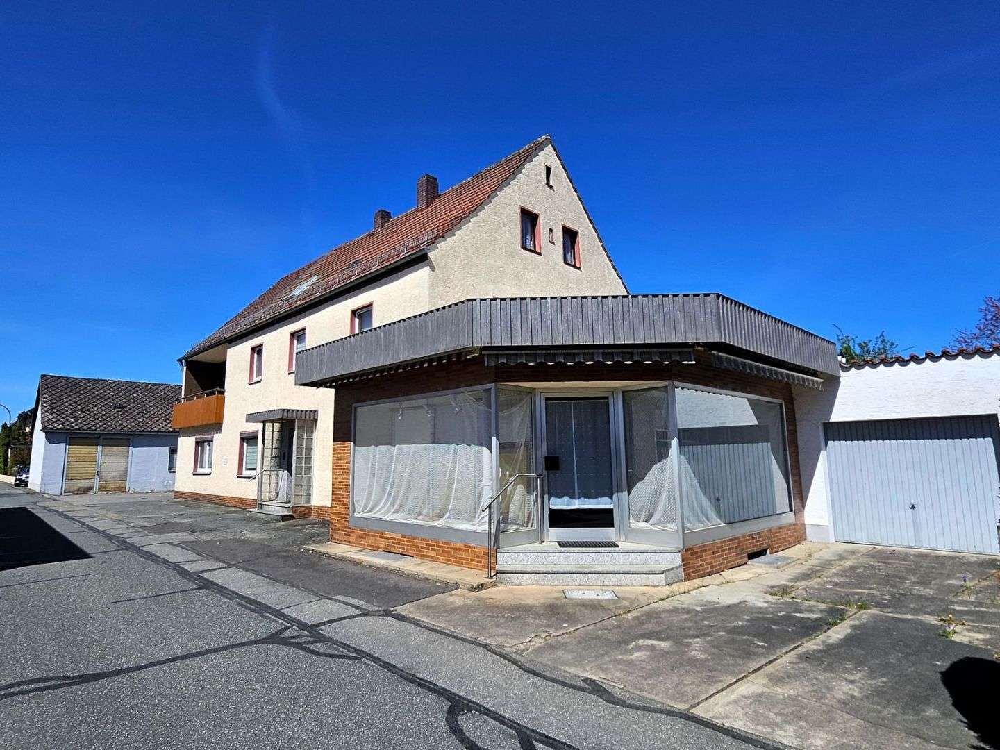 Thumbnail-Haus zum Kaufen in Weiherhammer 560.000,00 € 352.49 m²