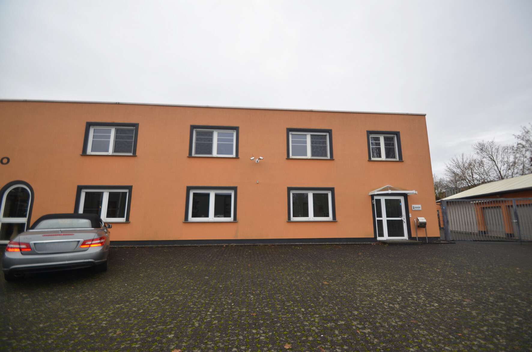 Thumbnail-Büro in Bornheim 1.000,00 € 93 m²