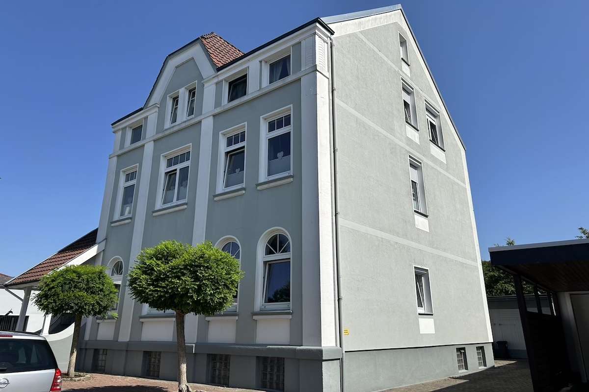 Thumbnail-Haus zum Kaufen in Nordenham 327.500,00 € 302 m²