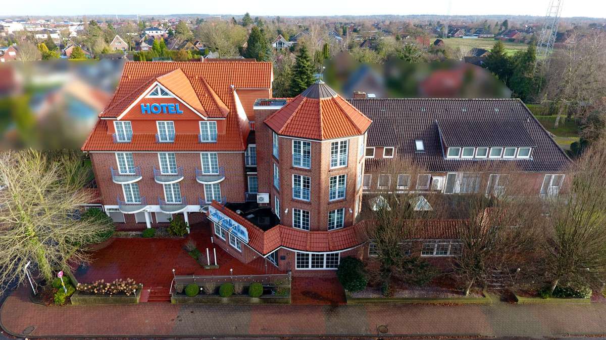 Thumbnail-Haus zum Kaufen in Wiesmoor 1.800.000,00 € 2280 m²