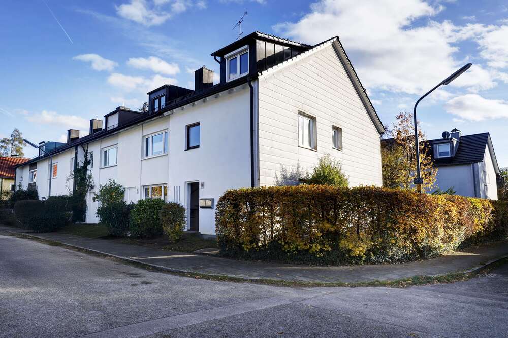 Thumbnail-Haus zum Mieten in München 2.475,00 € 118 m²