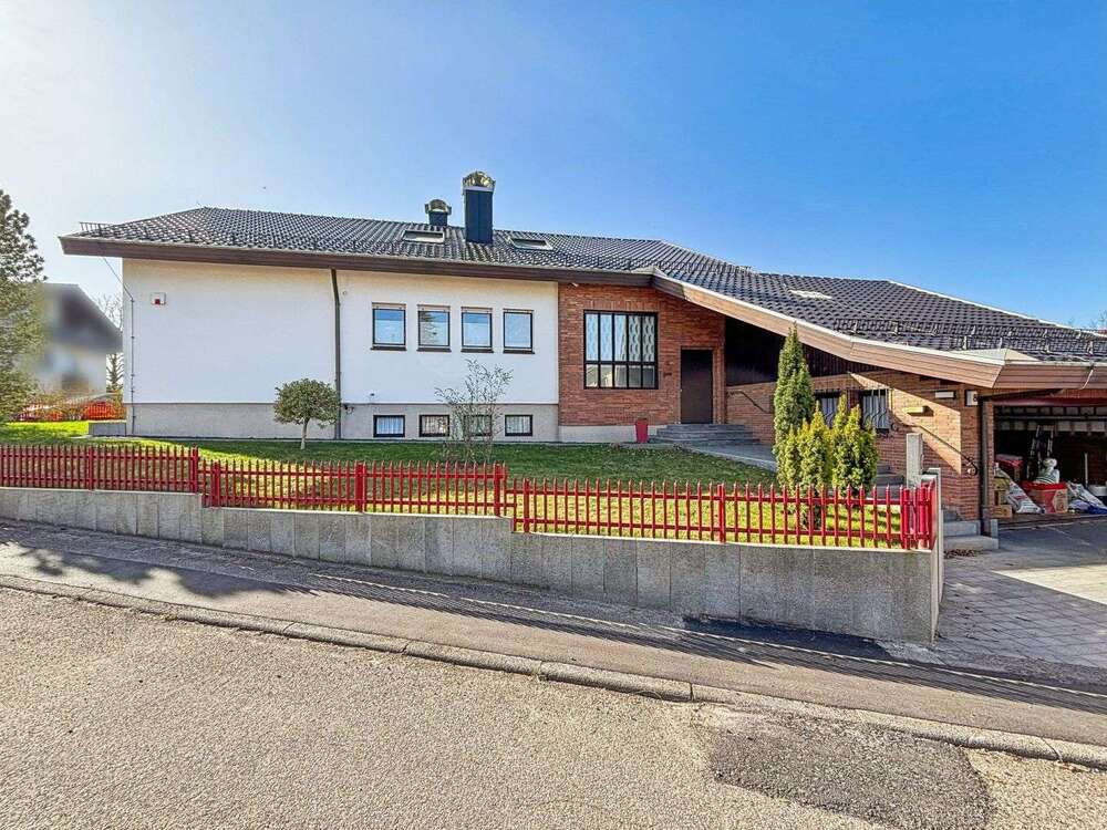 Thumbnail-Haus zum Kaufen in Bad Herrenalb 579.000,00 € 260.02 m²