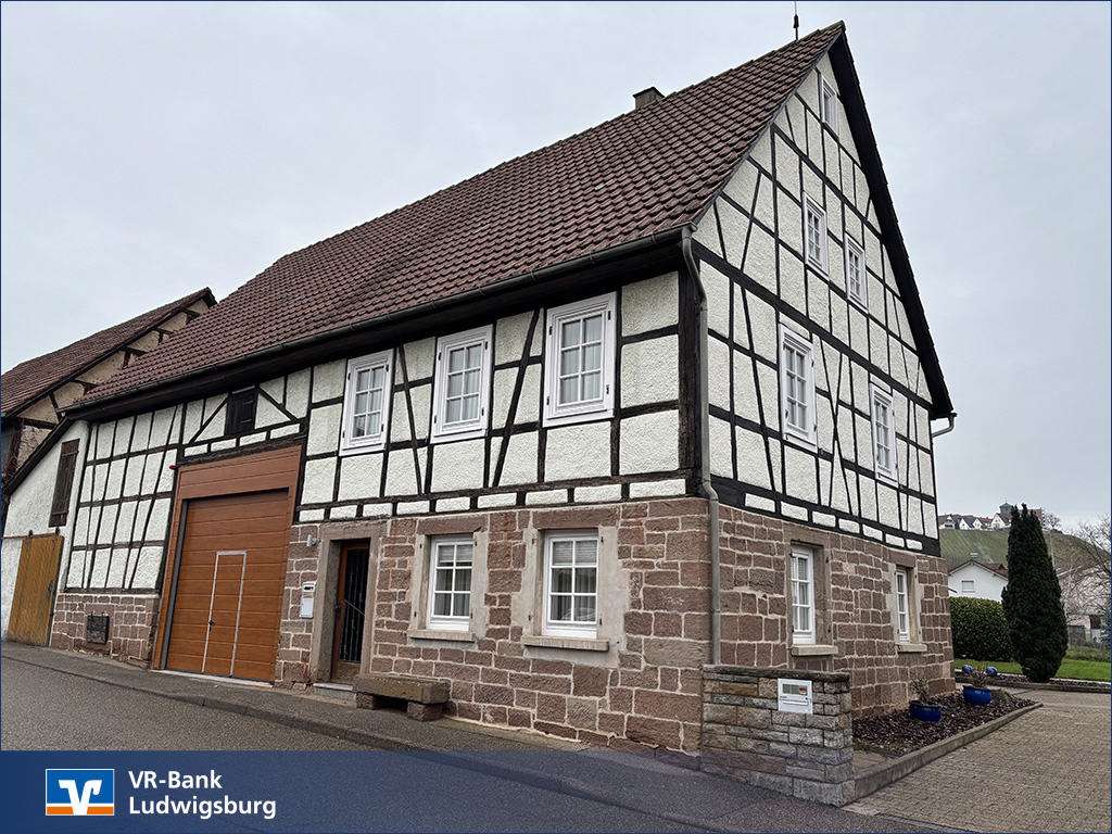 Thumbnail-Haus zum Kaufen in Sachsenheim 329.000,00 € 93 m²