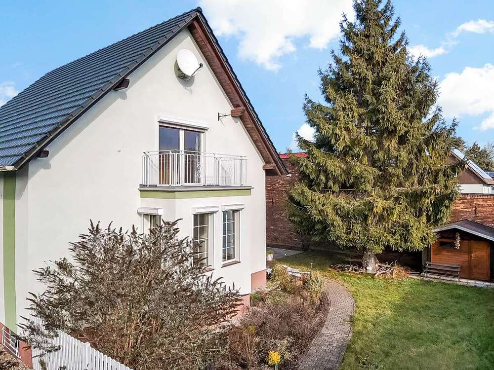 Thumbnail-Haus zum Kaufen in Nietleben 369.000,00 € 140 m²