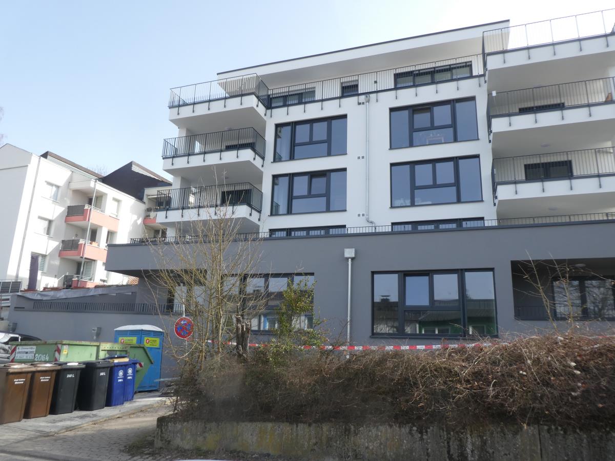 Thumbnail-Toller Rheinblick- Helle altengerechte Wohnung im KFW 40 Energiesparhaus in ruhiger Lage im Grünen