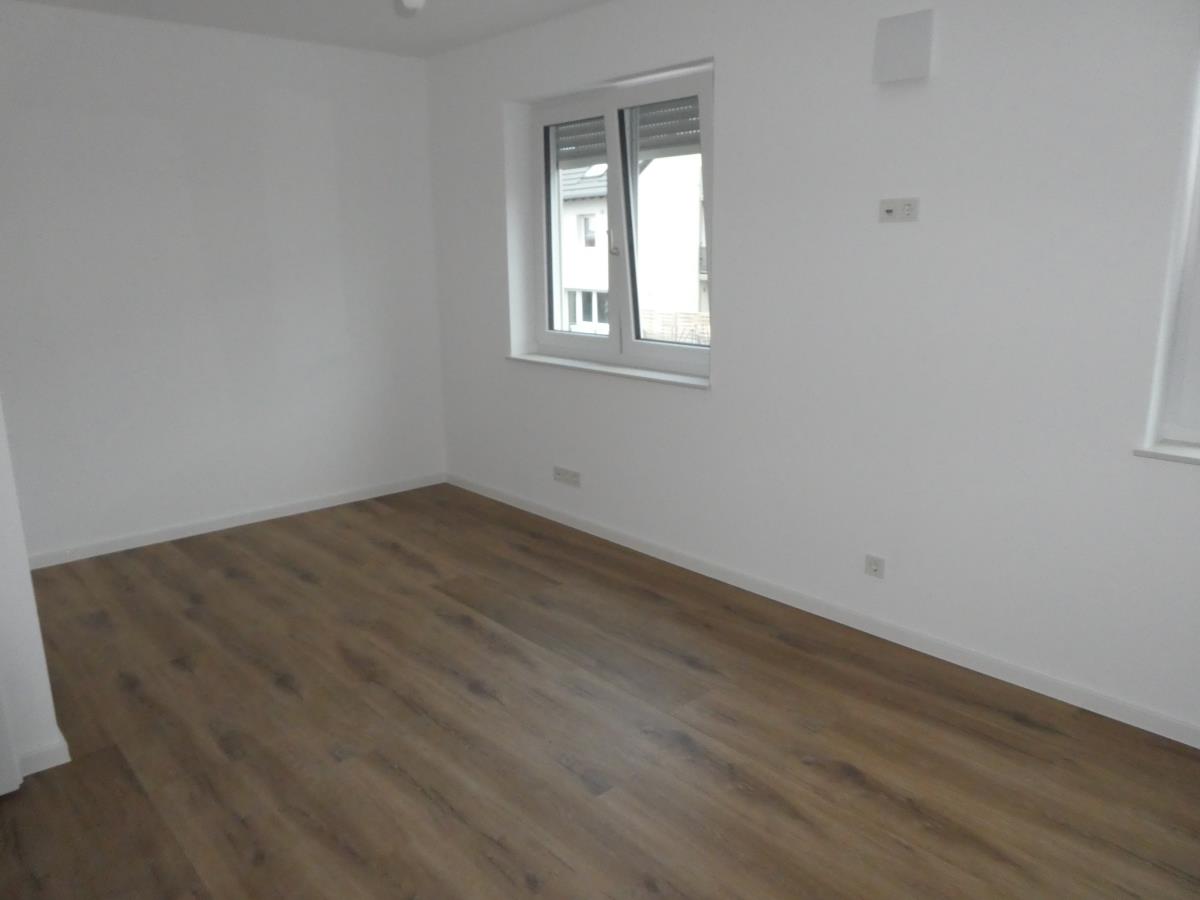 Thumbnail-Anstatt Eigentumswohnung - Neues Reihenhaus Trier-Irsch mit toller Dachterrasse und Weitblick