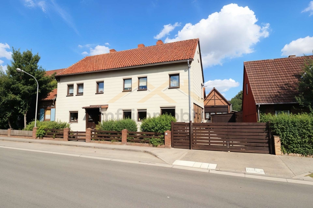 Thumbnail-Ein- Zweifamilienhaus in Grasleben 200m2 mit viel Platz für Hobby und Freizeit