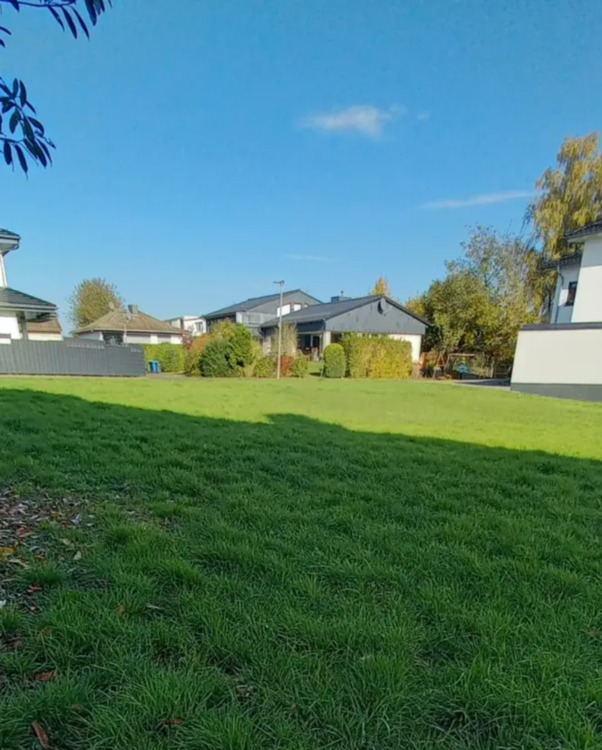 Thumbnail-Gut gelegenes Bau-Grundstück _ letzte Baulücke