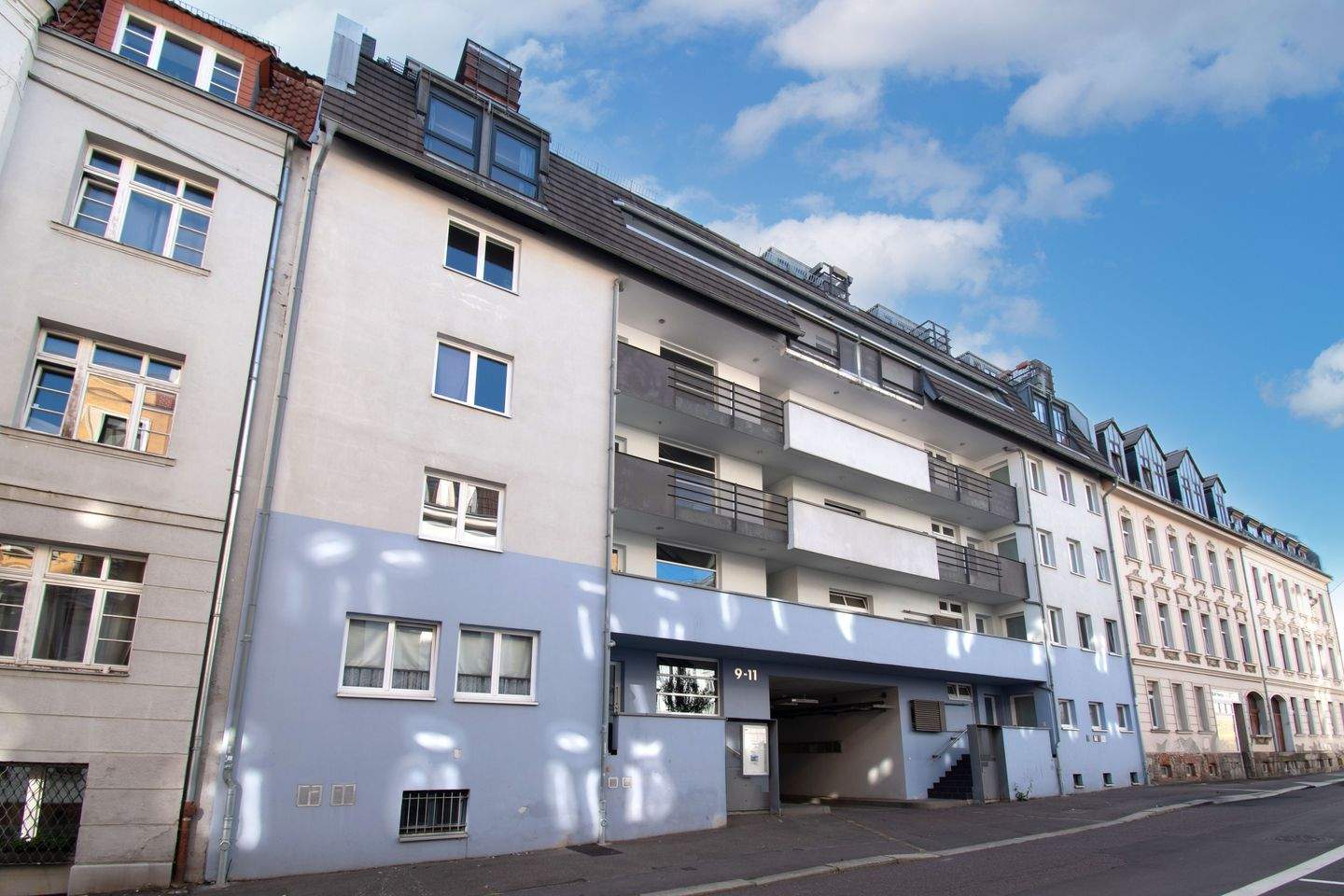 Thumbnail-HIER BLEIBEN KEINE WÜNSCHE OFFEN Moderne 2-Raum-Wohnung mit Balkon, EBK & PKW-Stellplatz