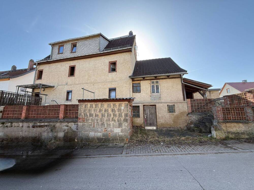 Thumbnail-Eigentumswohnung im Zweifamilienhaus mit Entwicklungspotenzial