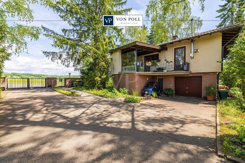 Thumbnail-Charmantes Einfamilienhaus auf parkähnlichem Grundstück