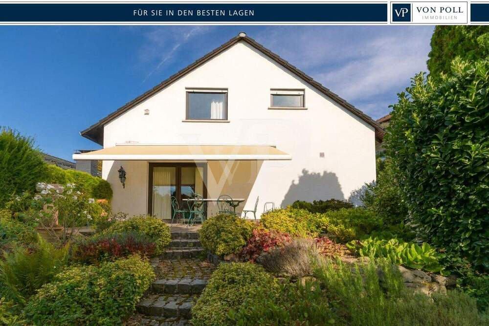 Thumbnail-Großzügiges Einfamilienhaus mit Einliegerwohnung in Top-Lage und gutem Energiewert!