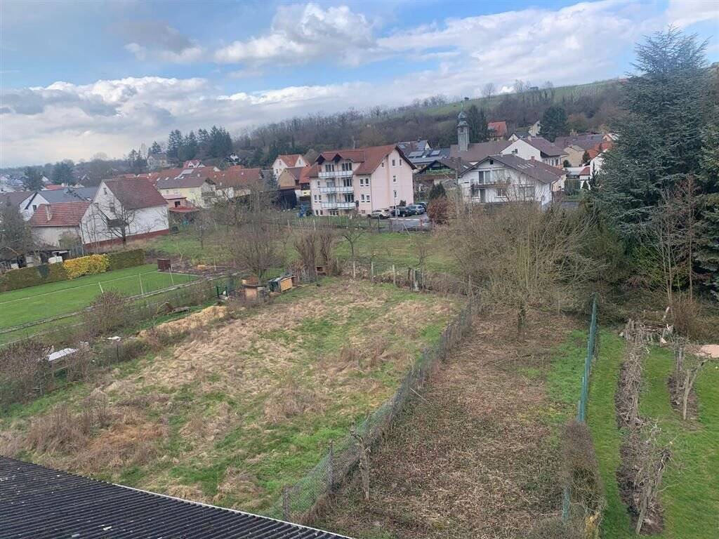 Grundstück