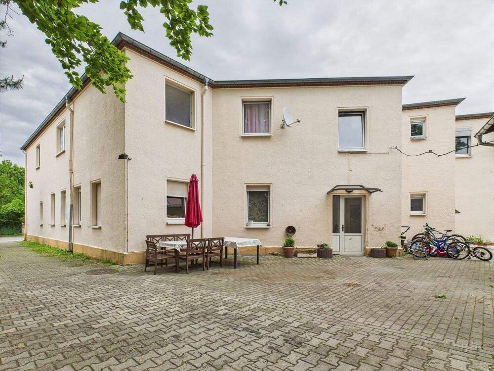 Thumbnail-4 Wohnungen, Garagen und Lager