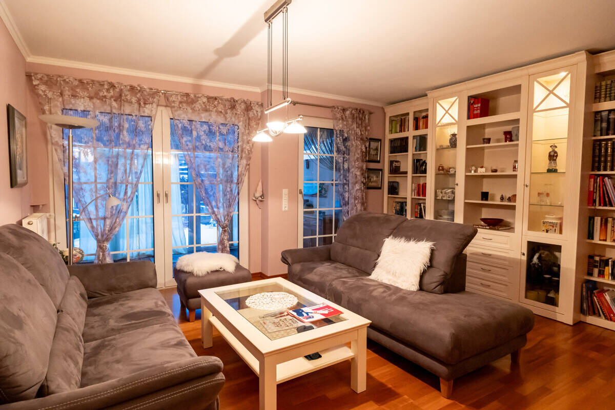 Thumbnail-*** NECKISCHES RMH in beliebter LAGE im GEPFLEGTEN ZUSTAND und umfassenden MODERNISIERUNGEN ***