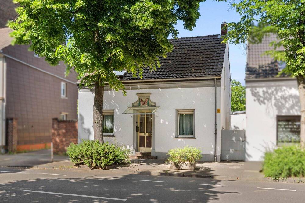 Thumbnail-Seltene Gelegenheit: Einfamilienhaus mit Entwicklungspotenzial auf großzügigem Grundstück