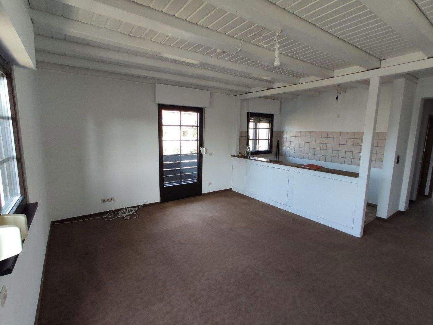 Thumbnail-2 Zi ETW, 64 qm, Waldrand, kurze Zeit v. priv., 3 Balkone, 2 Stellpl., 2 Kellerb., sofort bezugsfrei