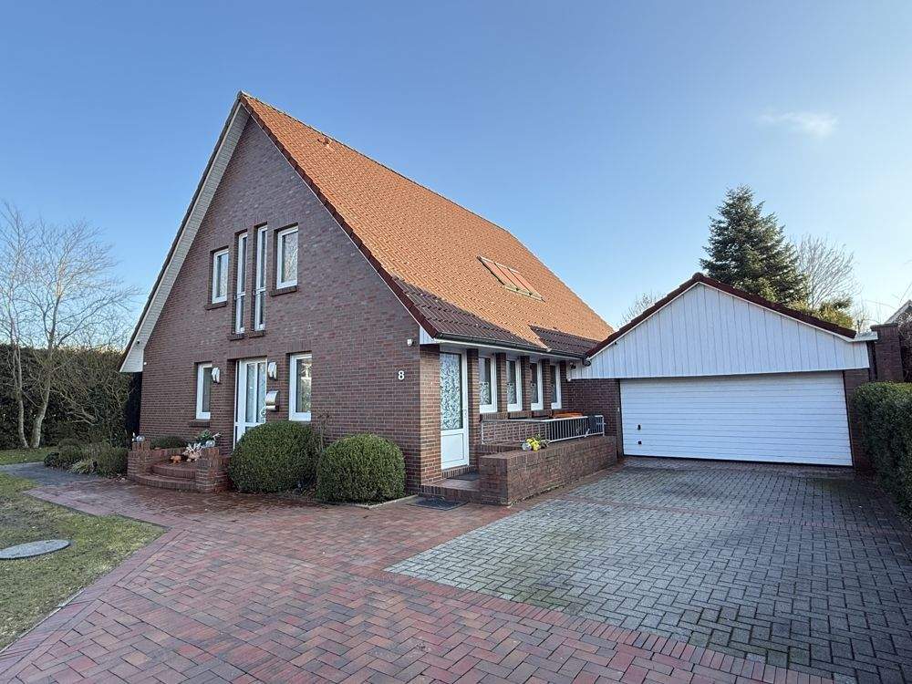 Thumbnail-Großzügiges Einfamilienhaus auf großzügigem Grundstück