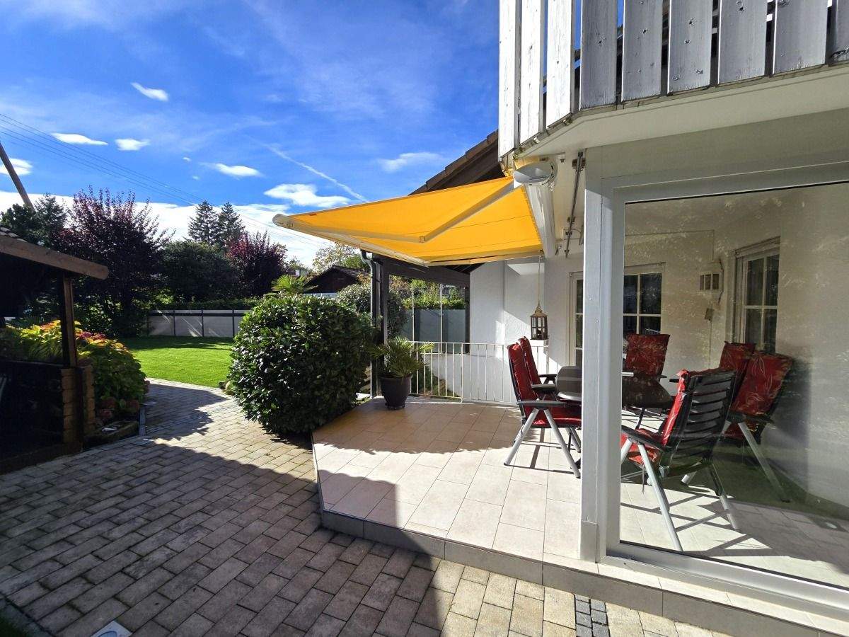 Thumbnail-Elegante Doppelhaushälfte mit Einliegerwohnung und Doppelgarage