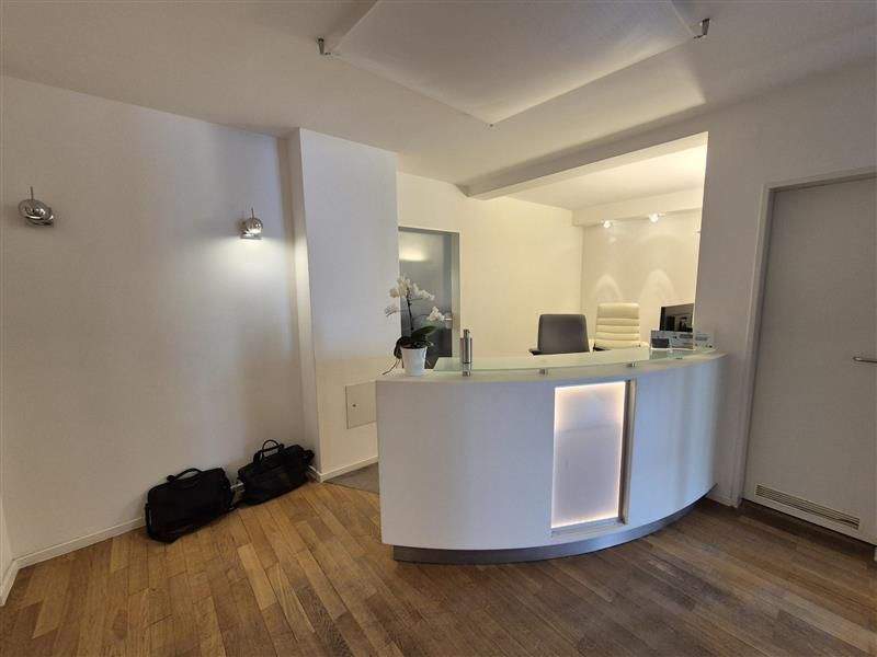 Thumbnail-Helle Praxisfläche mit Balkon in München-Leonrodstraße