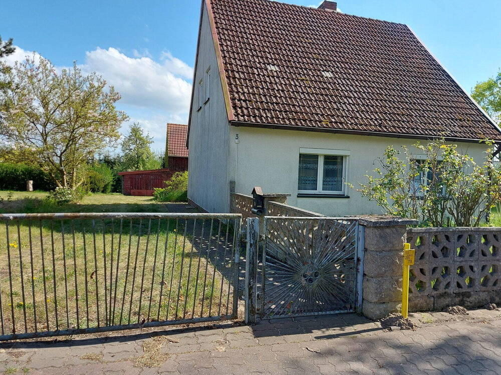 Thumbnail-Freistehendes Einfamilienhaus auf tollem Grundstück (2353 m²) von Privat zu verkaufen