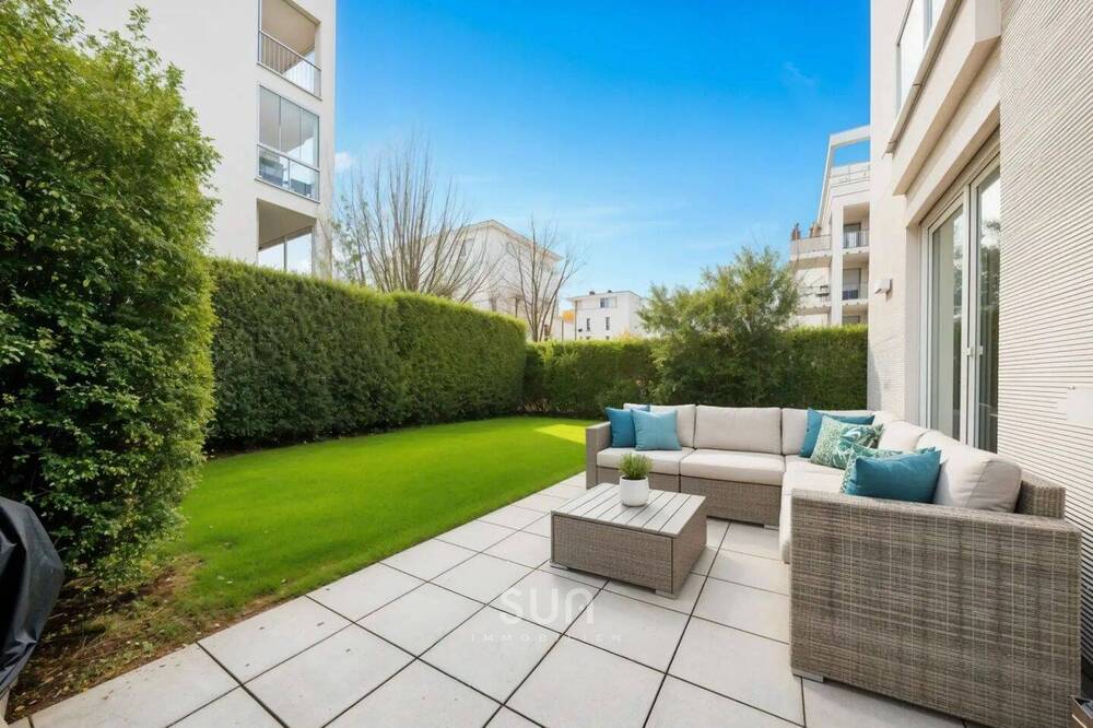 Thumbnail-GARTENTRAUM IN RIEDBERG - Familienfreundliche 4,5-Zimmer - Zentral in Riedberg (Riedberg-Gymnasium)