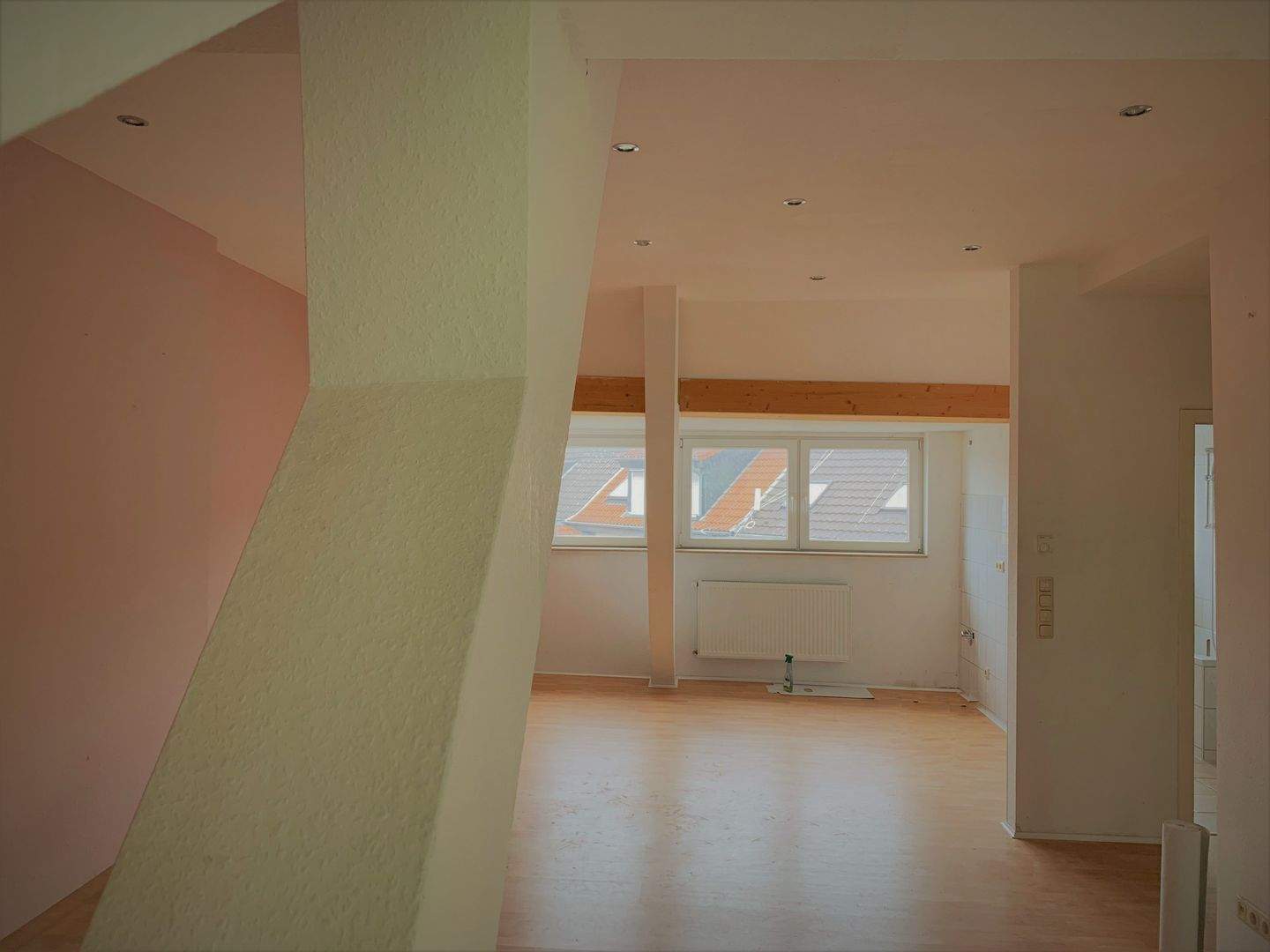 Thumbnail-Helle 2ZKDB im DG in zentraler Lage