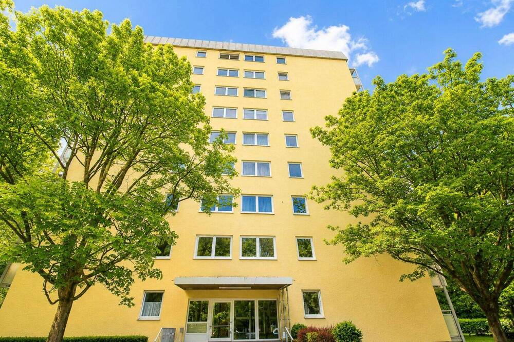 Thumbnail-Sanierungsbedürftige Eigentumswohnung mit Balkon und separater Küche
