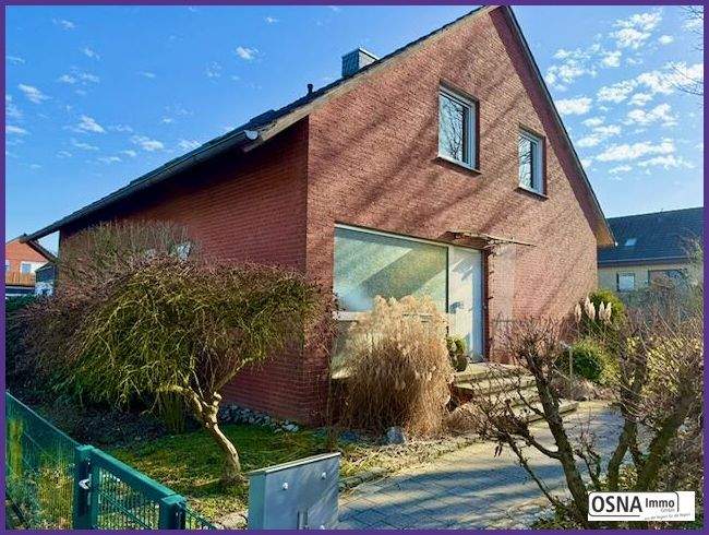 Thumbnail-Ein- oder Zweifamilienhaus großem Garten und Garage in Bissendorf