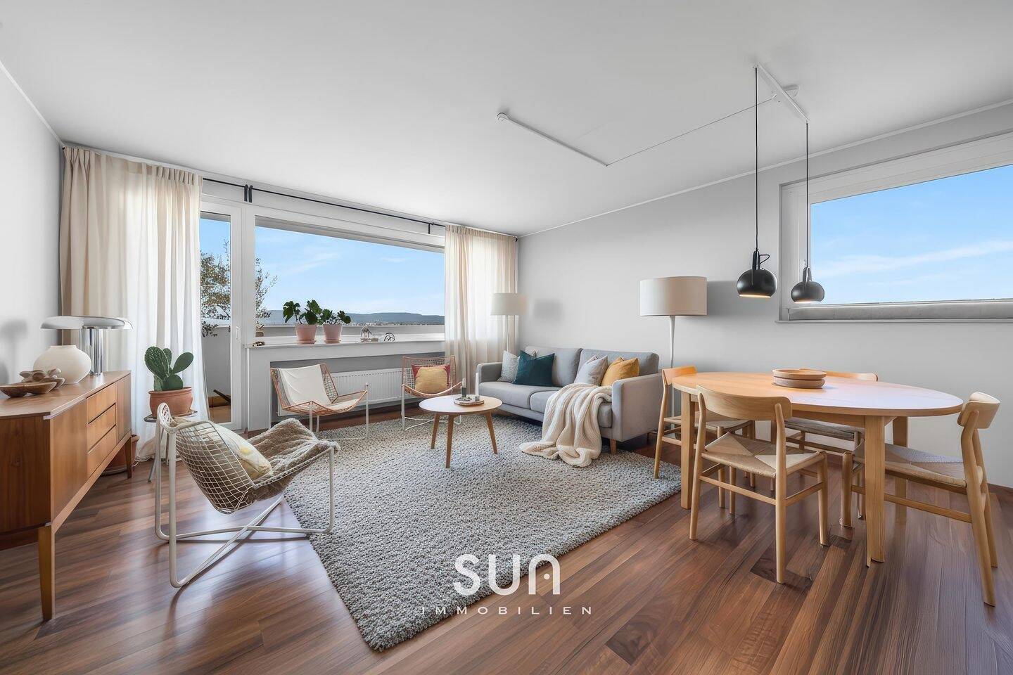 Thumbnail-IN ESCHERSHEIM THRONEN - helle 3-Zimmer-Wohnung mit Taunusblick, wo jeder Tag friedlich ausklingt