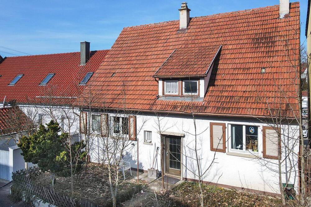Thumbnail-. Eigenheim statt Miete . Haus mit kleinem Garten und Ausbaumöglichkeiten