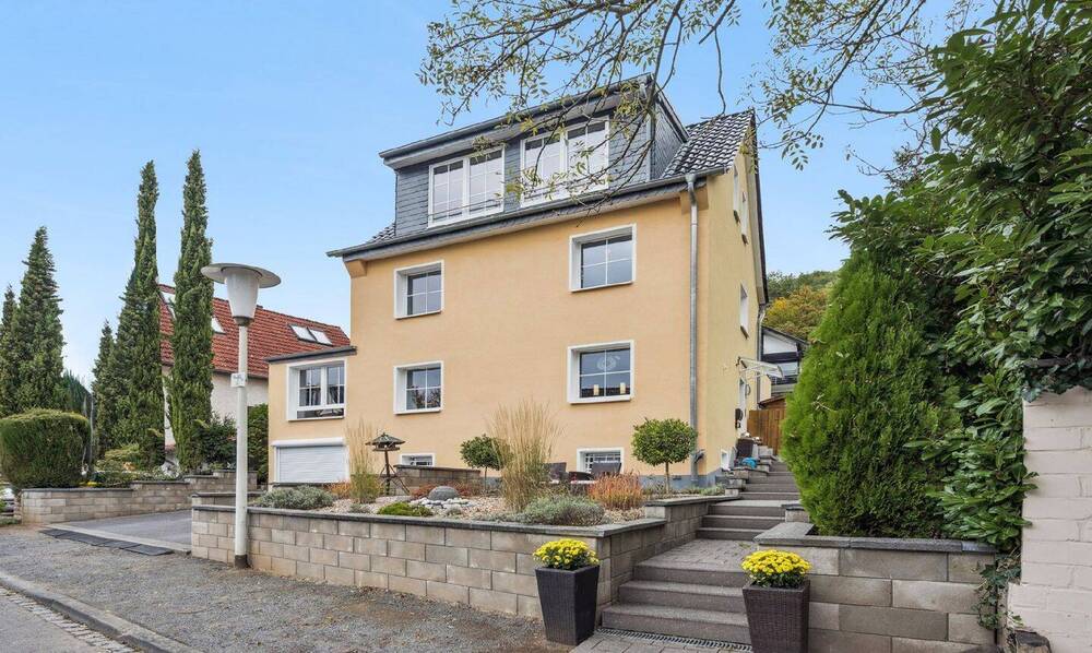 Thumbnail-Willkommen in Ihrem neuen Zuhause Saniertes Wohnhaus in begehrter Lage von Bonn-Oberkassel