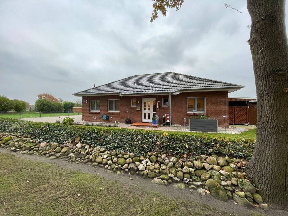 Thumbnail-Verkaufsangebot für einen 1A Bungalow, ca. 96,89 m² Wohnfläche, 4 Zimmer, WEG-Grundstück von ca. 400 m², in 21726 Heinbockel bei Stade