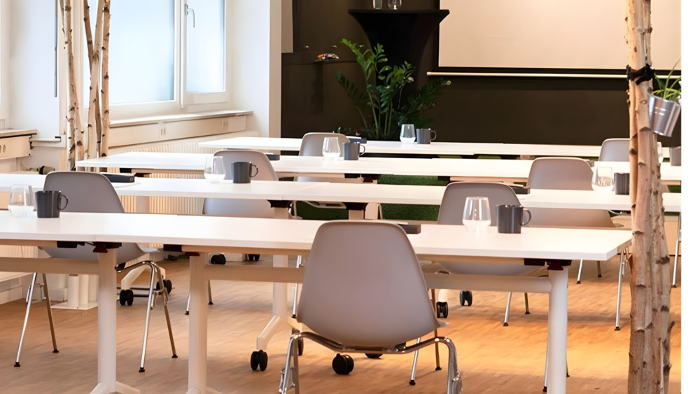 Thumbnail-Moderne Schreibtischplätze in Nürnberg - flexibel, 247, möbliert