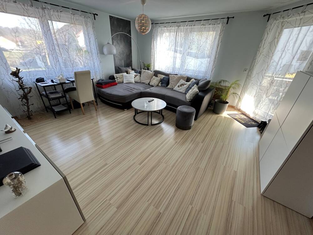 Thumbnail-Attraktive 3-Zimmer-Wohnung in Eschenbach in Toplage mit einem sonnigen Balkon und einer Garage!