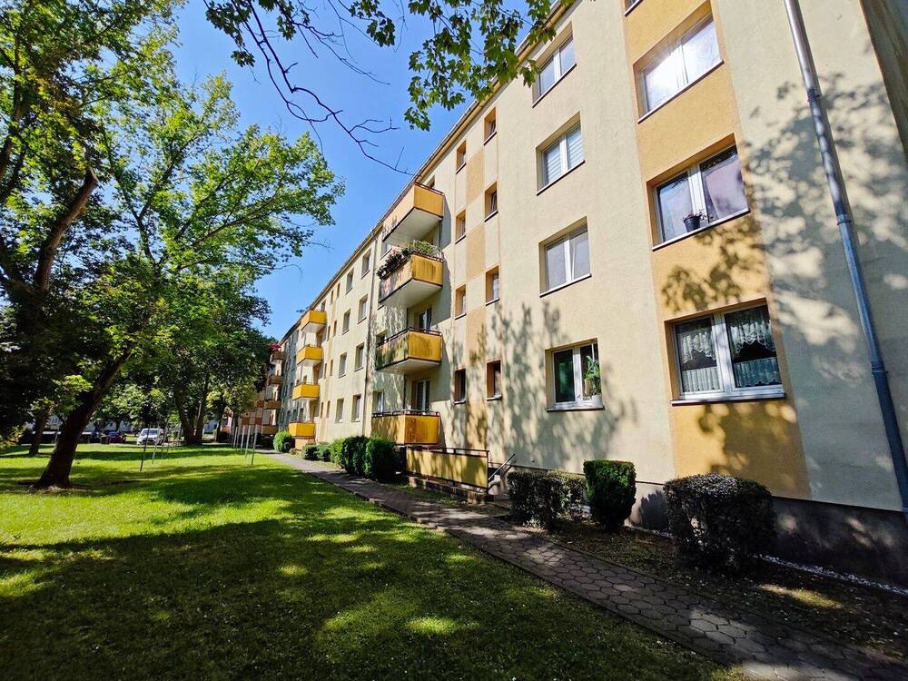 Thumbnail-Singlehit mit Balkon: Sanierte 2-Raum-Wohnung in ruhiger Lage von Merseburg-Süd