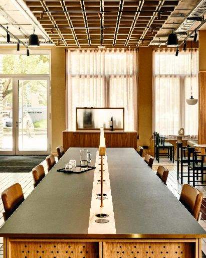 Coworking Desk