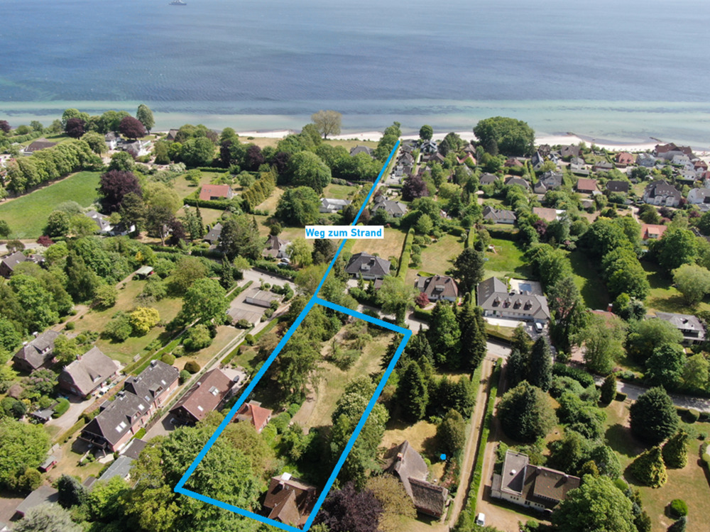 Thumbnail-Großes Grundstück in Strandnähe mit 2 älteren Wohngebäuden