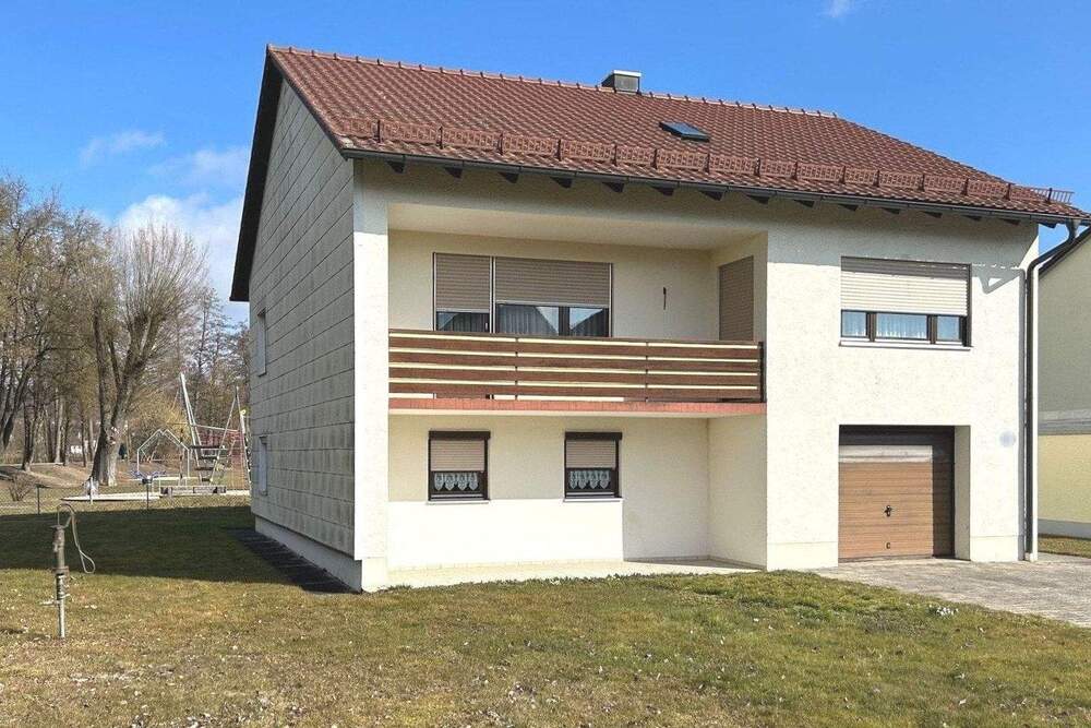 Thumbnail-Einfamilienhaus in Hengersberg